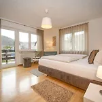 Landgasthaus & Zur Krone Hotell 3*