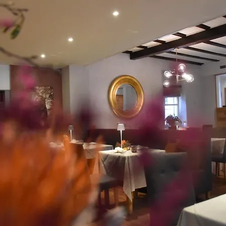 Hotel Landgasthaus & Zur Krone 3*