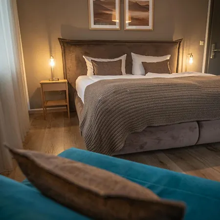 酒店 Landgasthaus & Zur Krone 达恩