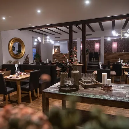 Hotel Landgasthaus & Zur Krone 3*