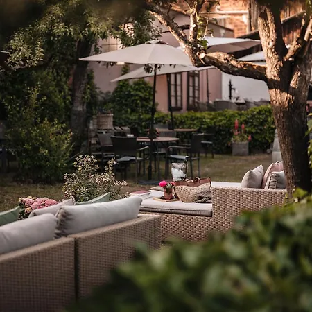 Hotel Landgasthaus & Zur Krone 3*