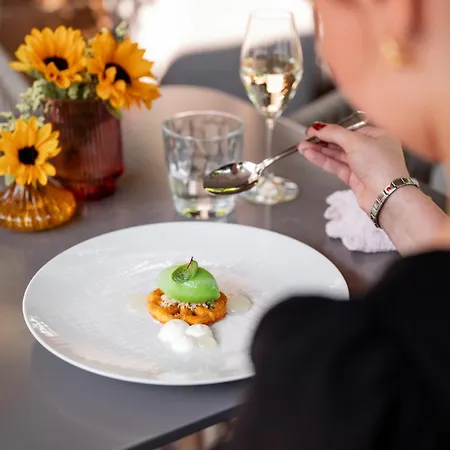 Landgasthaus & Zur Krone