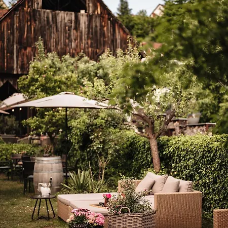 Landgasthaus & Zur Krone