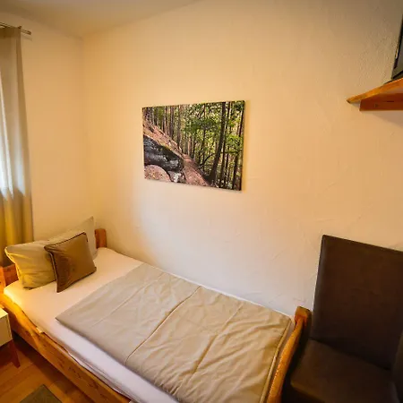Hotel Landgasthaus & Zur Krone 3*