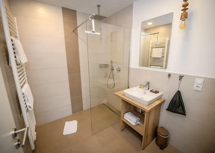 Landgasthaus & Zur Krone