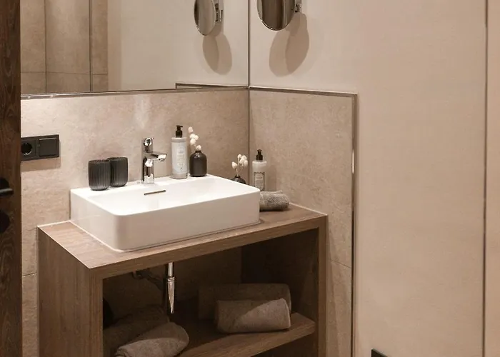 Landgasthaus & Zur Krone Dahn